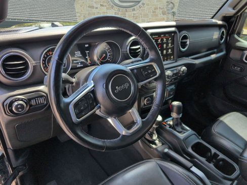 Used 2021 Jeep Gladiator Overland w/ Popular Equipment Package AWD/4WD image 6