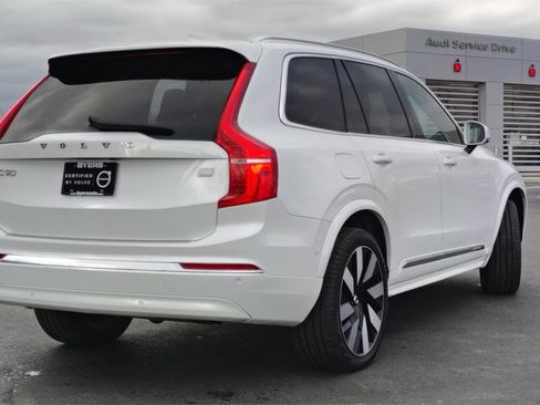 Certified 2024 Volvo XC90 T8 Plus w/ Protection Package Premier image 3