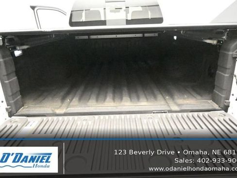 Used 2025 Nissan Frontier SV w/ SV Convenience Package AWD/4WD image 37