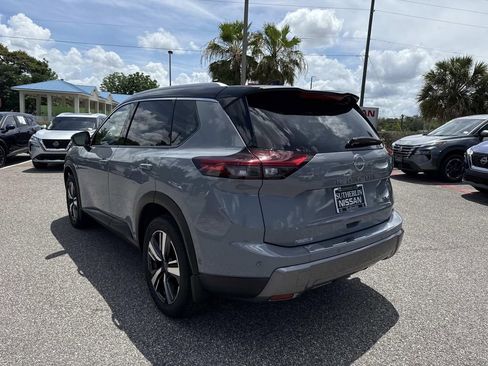Certified 2024 Nissan Rogue SL w/ SL Premium Package FWD image 6