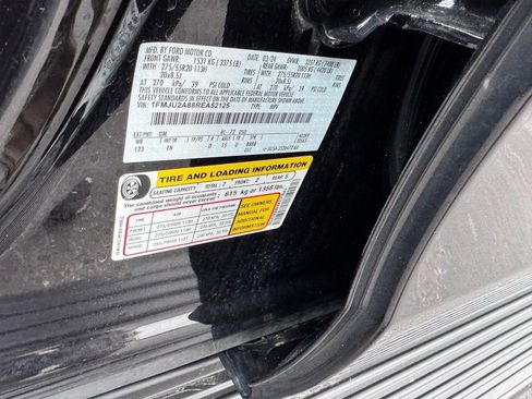 Used 2024 Ford Expedition Limited image 27