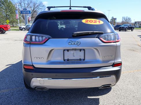 Used 2021 Jeep Cherokee Limited image 4