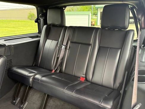 Used 2017 Ford Expedition Platinum AWD/4WD image 23