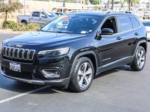 Used 2019 Jeep Cherokee Limited FWD image 17