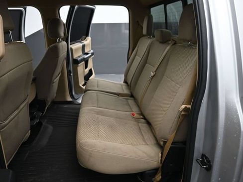 Used 2017 Ford F150 XLT w/ Equipment Group 302A Luxury AWD/4WD image 10