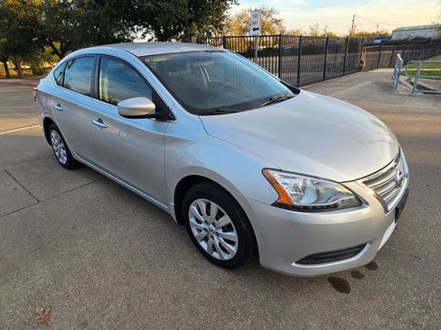 Used 2015 Nissan Sentra S image 8