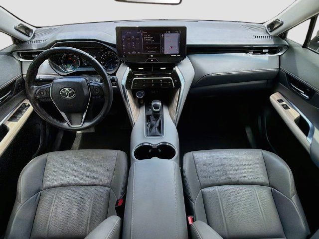 Used 2021 Toyota Venza Limited AWD/4WD image 16