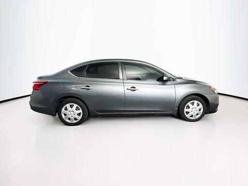 Used 2017 Nissan Sentra SV image 10