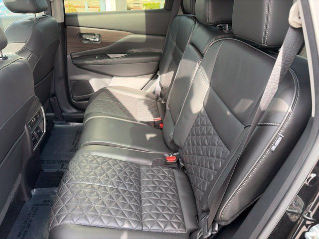 Used 2020 Nissan Murano Platinum w/ Cargo Package AWD/4WD image 16
