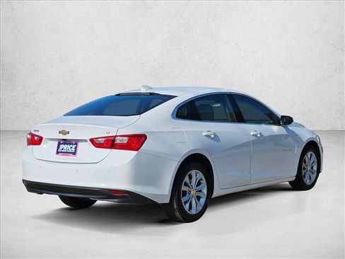 Used 2025 Chevrolet Malibu LT FWD image 5