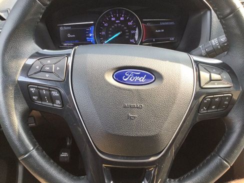 Used 2018 Ford Explorer Limited w/ Ford Safe & Smart Package AWD/4WD image 33