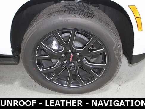 New 2025 GMC Yukon XL Denali w/ Sun & Power Step Package image 6