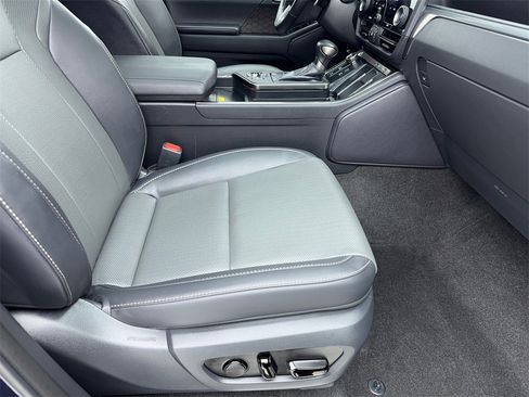 Used 2024 Lexus GX 550 image 51
