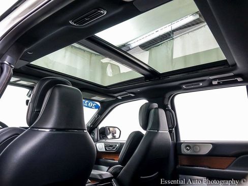 Used 2022 Lincoln Navigator L Black Label AWD/4WD image 13