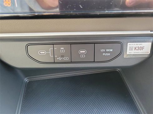 New 2026 Kia Carnival LXS image 34