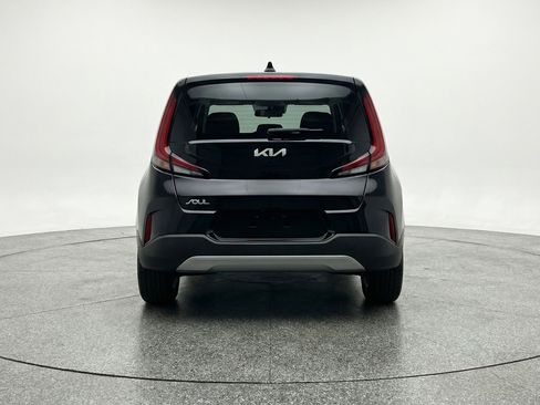 Used 2025 Kia Soul LX w/ LX Technology Package image 7