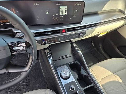 New 2026 Kia Sorento EX FWD image 18