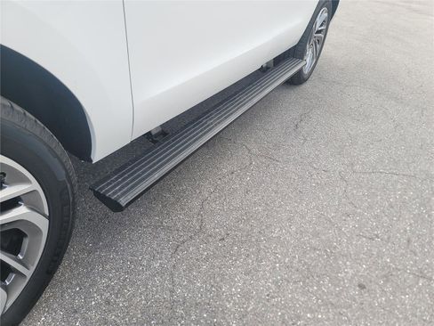 New 2026 Lincoln Navigator Reserve image 10