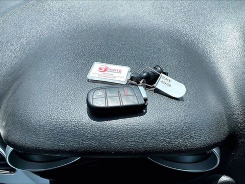 Used 2015 Dodge Journey SE FWD image 12