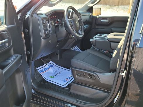 Used 2023 Chevrolet Silverado 1500 Custom image 18