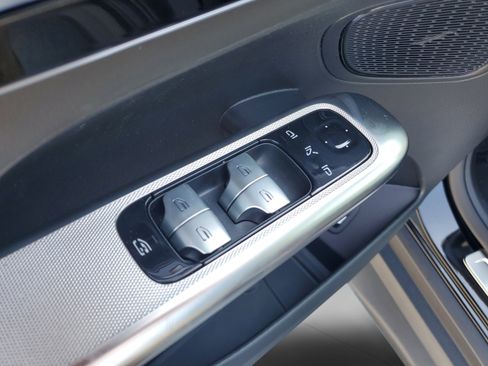 Certified 2026 Mercedes-Benz GLC 43 AMG 4MATIC image 32