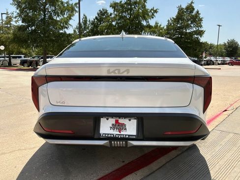 Used 2025 Kia K4 FWD image 7