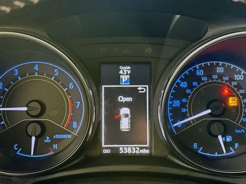 Used 2016 Scion iM image 10