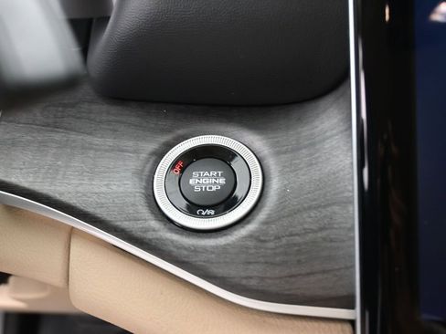 Used 2021 Jeep Grand Cherokee L Limited image 6