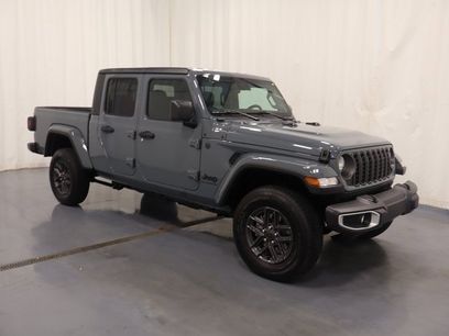 New 2025 Jeep Gladiator Sport