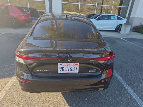 Used 2024 Honda Accord Touring image 8
