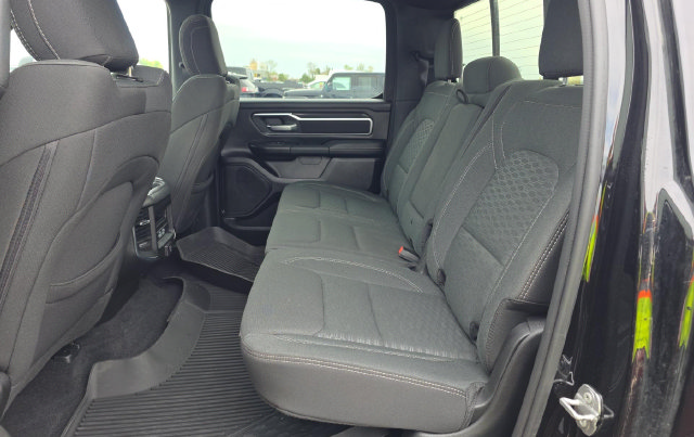 Used 2025 RAM 1500 Big Horn AWD/4WD image 9