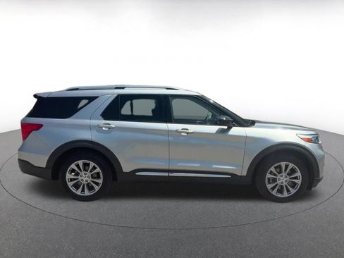 Used 2024 Ford Explorer Limited RWD image 16