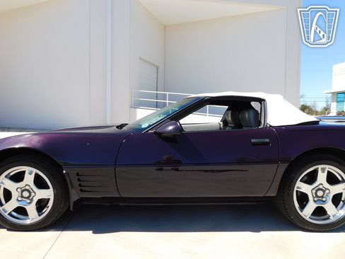 Used 1993 Chevrolet Corvette Convertible RWD image 13
