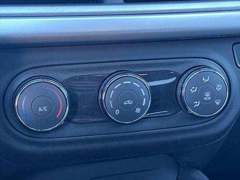 Used 2024 Chevrolet Trax LS image 29