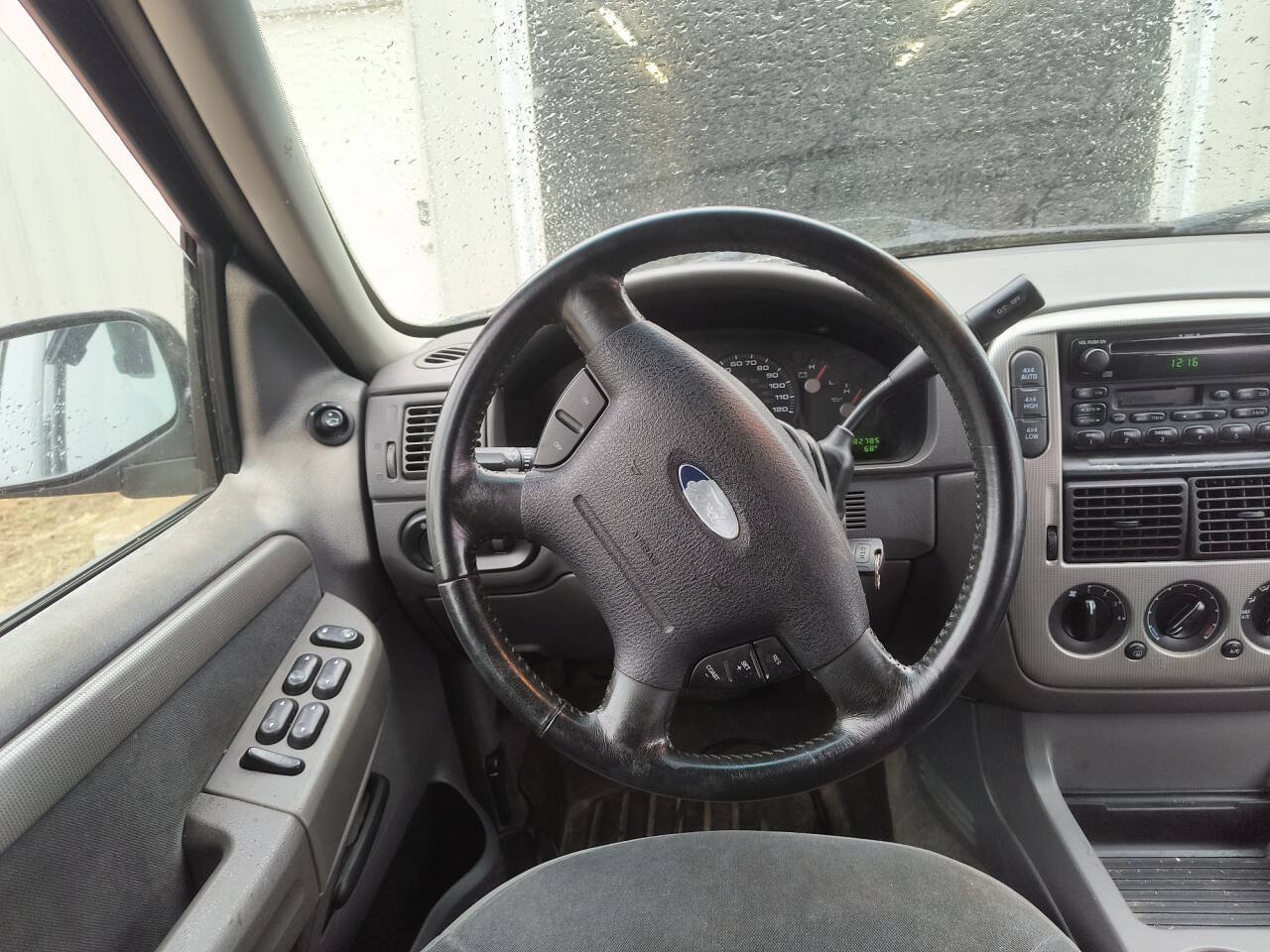 Used 2003 Ford Explorer XLT AWD/4WD image 29