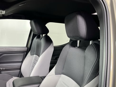 Used 2025 Toyota Tacoma TRD Sport image 13