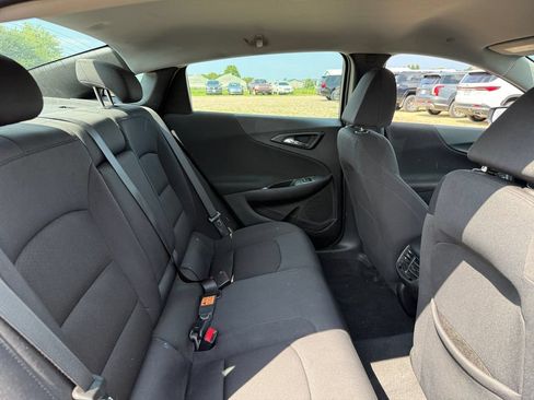 Used 2023 Chevrolet Malibu LT FWD image 37