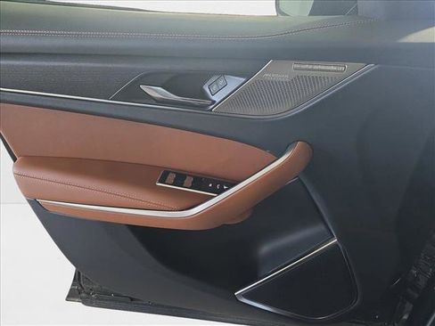 New 2026 Jaguar F-PACE R-Dynamic S image 27