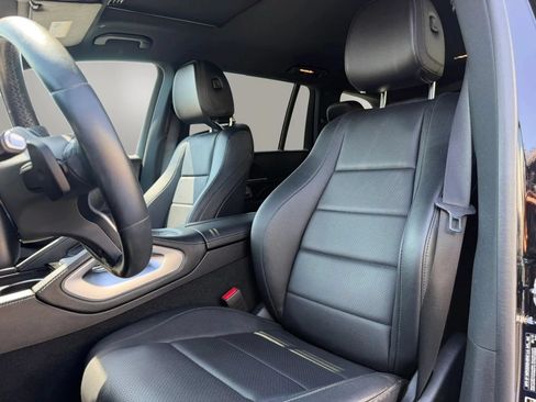 Used 2020 Mercedes-Benz GLS 450 4MATIC image 10