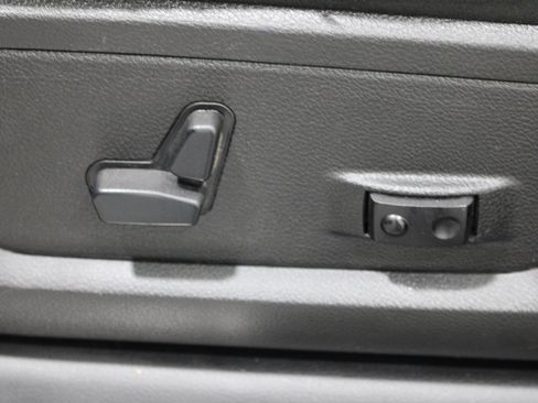 Used 2019 RAM 2500 Laramie AWD/4WD image 5