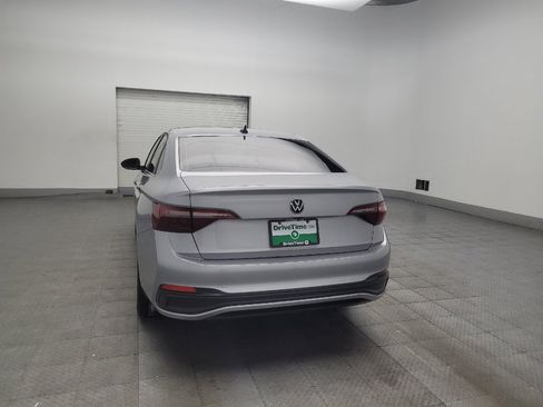 Used 2022 Volkswagen Jetta SE w/ Panoramic Sunroof Package FWD image 6
