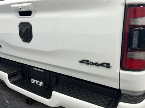 Used 2022 RAM 1500 Laramie AWD/4WD image 38