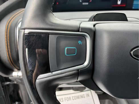 Used 2025 Ford Expedition Tremor AWD/4WD image 24