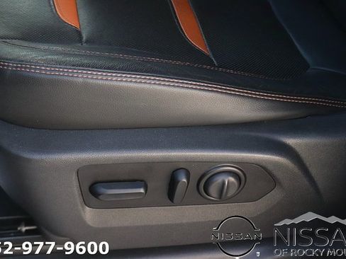 Used 2020 GMC Sierra 1500 AT4 w/ AT4 Premium Package image 17