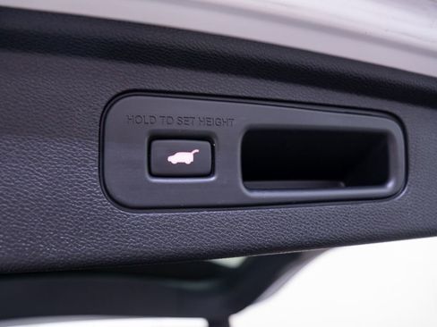 Certified 2024 Honda Odyssey EX-L image 32