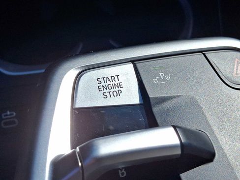 Used 2025 BMW X1 xDrive28i w/ Technology Package image 24