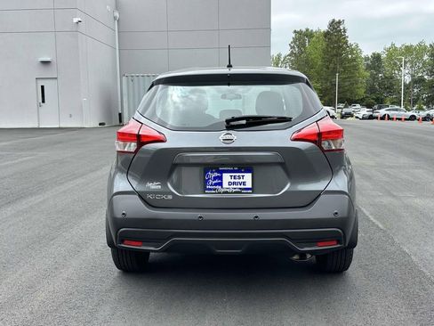 Used 2020 Nissan Kicks S FWD image 24