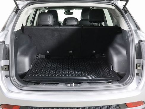 Used 2022 Jeep Compass Latitude AWD/4WD image 17