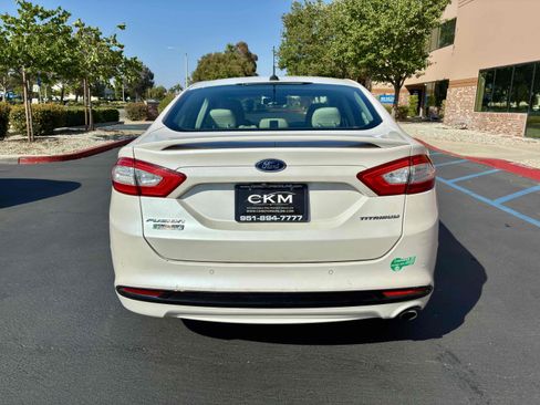 Used 2016 Ford Fusion Energi Titanium w/ Driver Assist Package FWD image 9