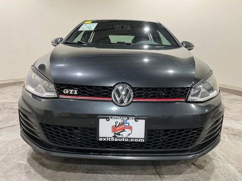 Used 2017 Volkswagen GTI S image 3
